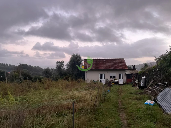 Moradia para Venda em Dossãos Foto 1