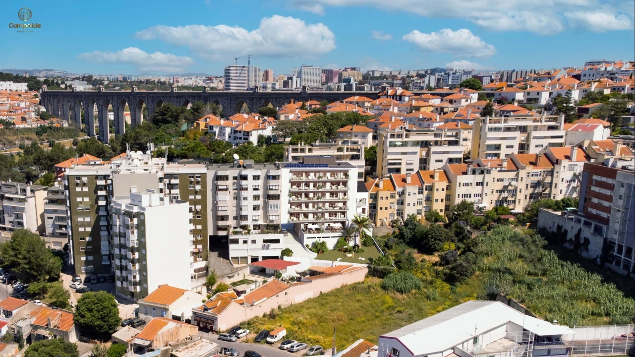 Apartamento T1 para Venda em Campolide Foto 15