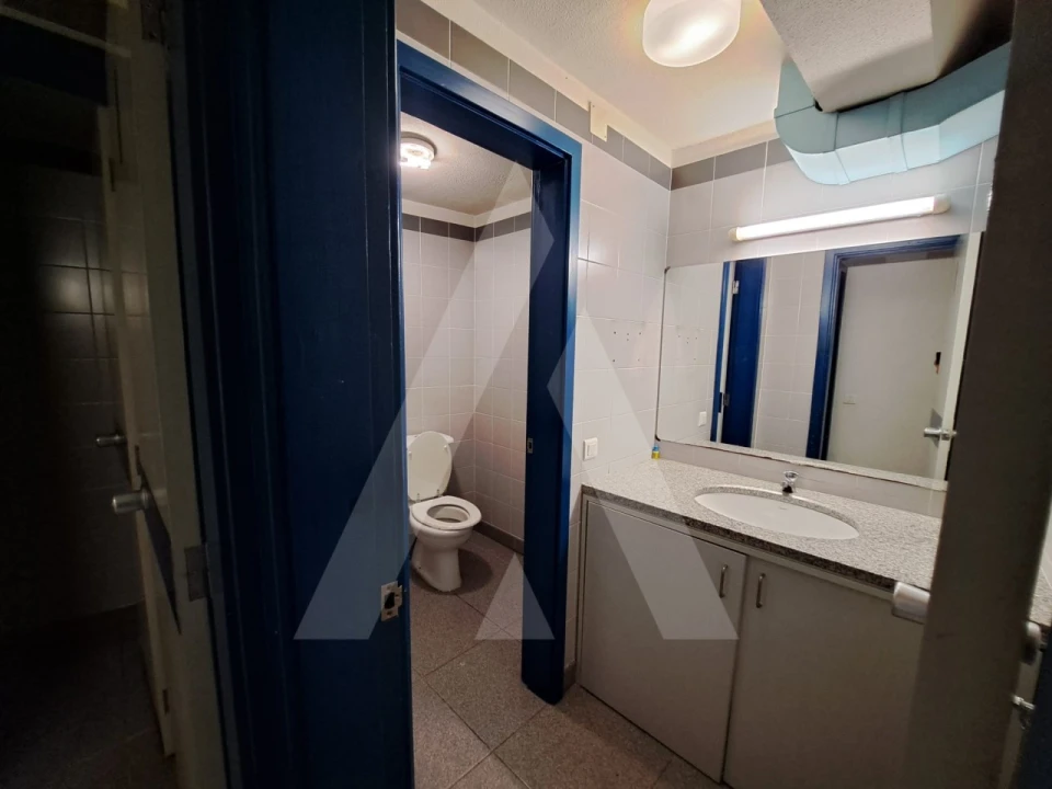 Loja para Arrendamento em Aradas Foto 8