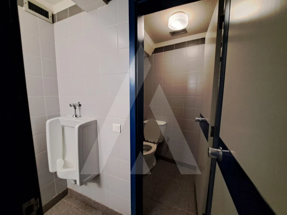 Loja para Arrendamento em Aradas Foto 9