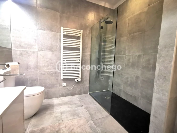 Apartamento T2 para Arrendamento em Barcelos, V.Boa, V.Frescainha Foto 22