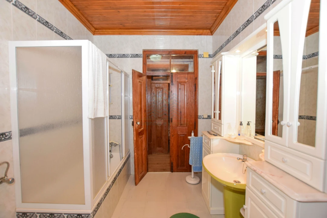 Moradia T5 para Venda em Brogueira, Parceiros de Igreja e Alcorochel Foto 24