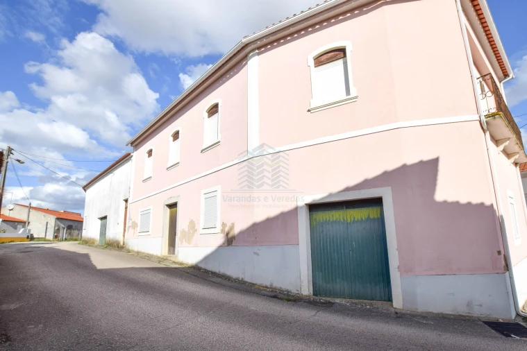 Moradia T5 para Venda em Brogueira, Parceiros de Igreja e Alcorochel