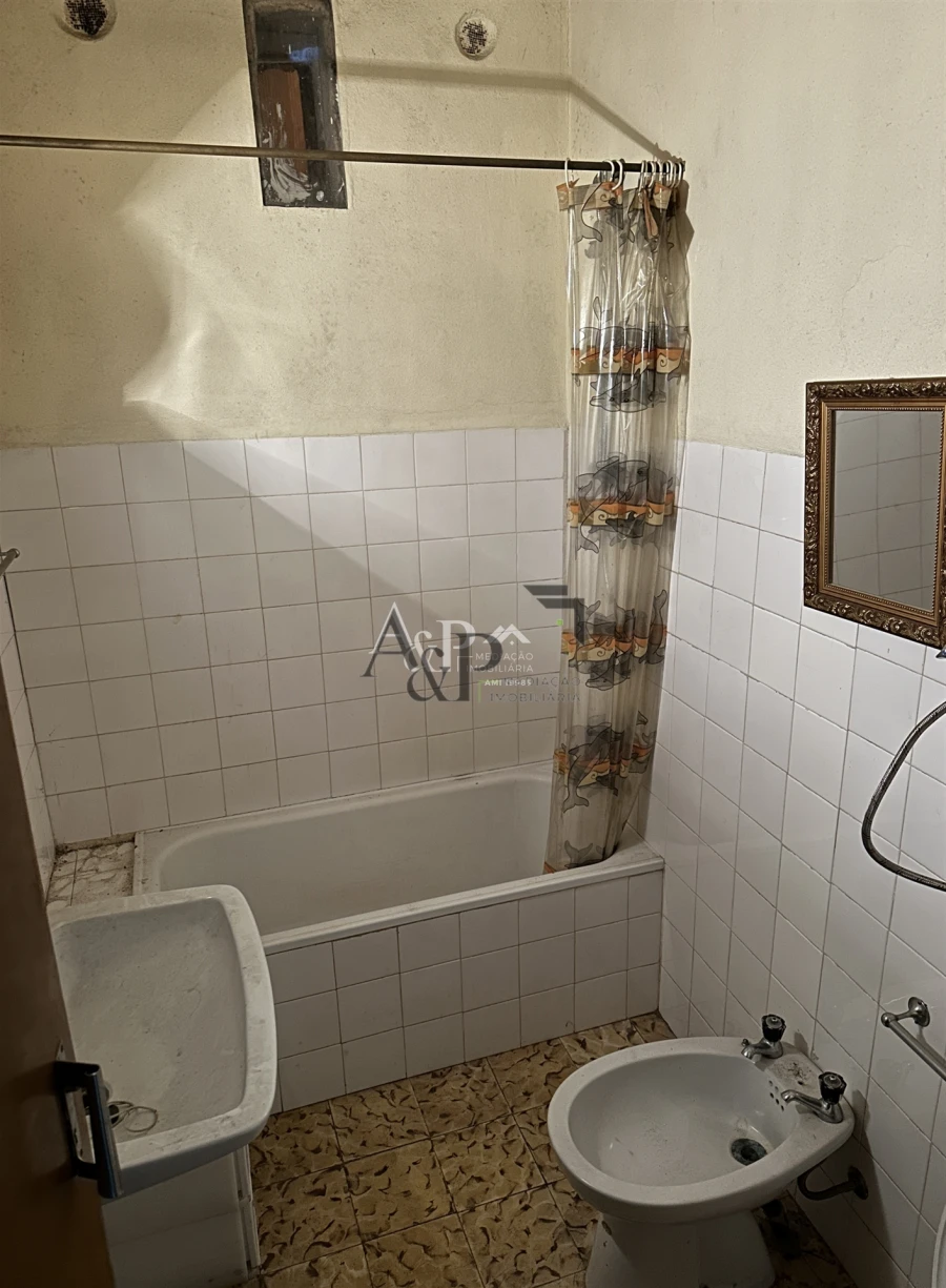 Moradia T4 para Venda em Ferreiros do Dão Foto 8