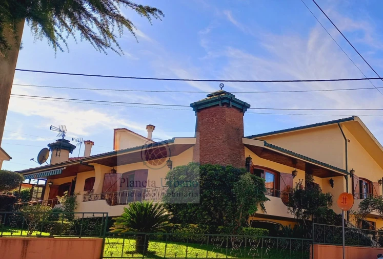 Moradia T4 para Venda em Santo Tirso, Couto (Santa Cristina e São Miguel) e Burgães Foto 1