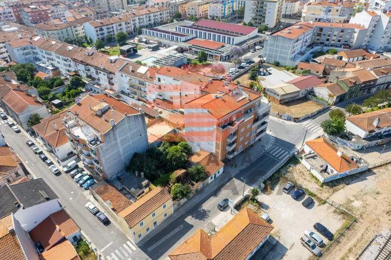 Moradia T3 para Venda em São João Baptista Foto 11