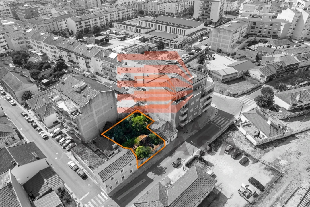 Moradia T3 para Venda em São João Baptista Foto 12