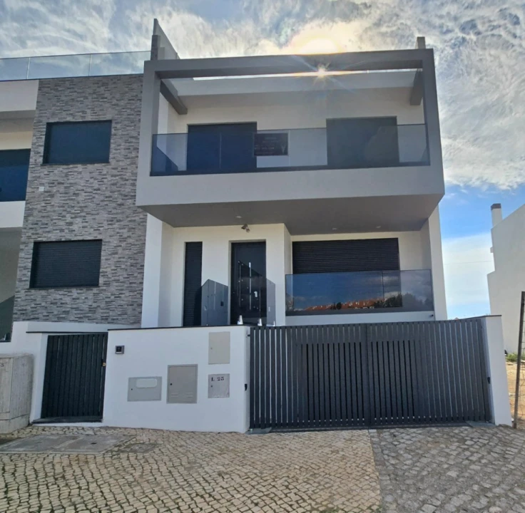Moradia T3 para Venda em Tavira (Santa Maria e Santiago) Foto 3