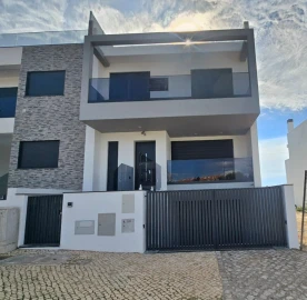 Moradia T3 para Venda em Tavira (Santa Maria e Santiago)