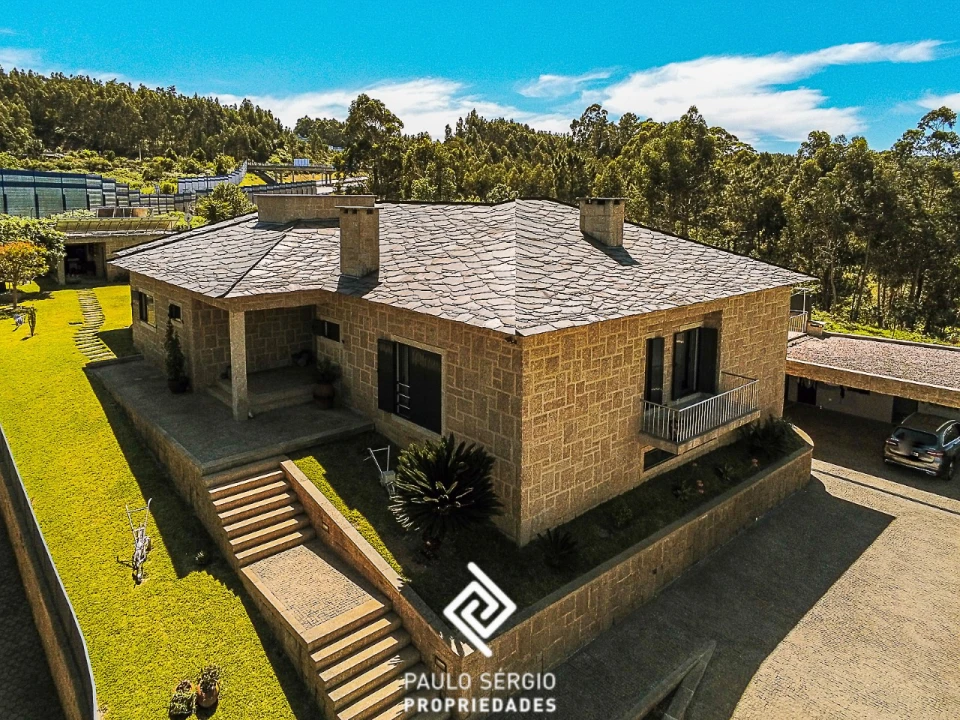 Moradia T3 para Venda em Vilar de Andorinho Foto 1