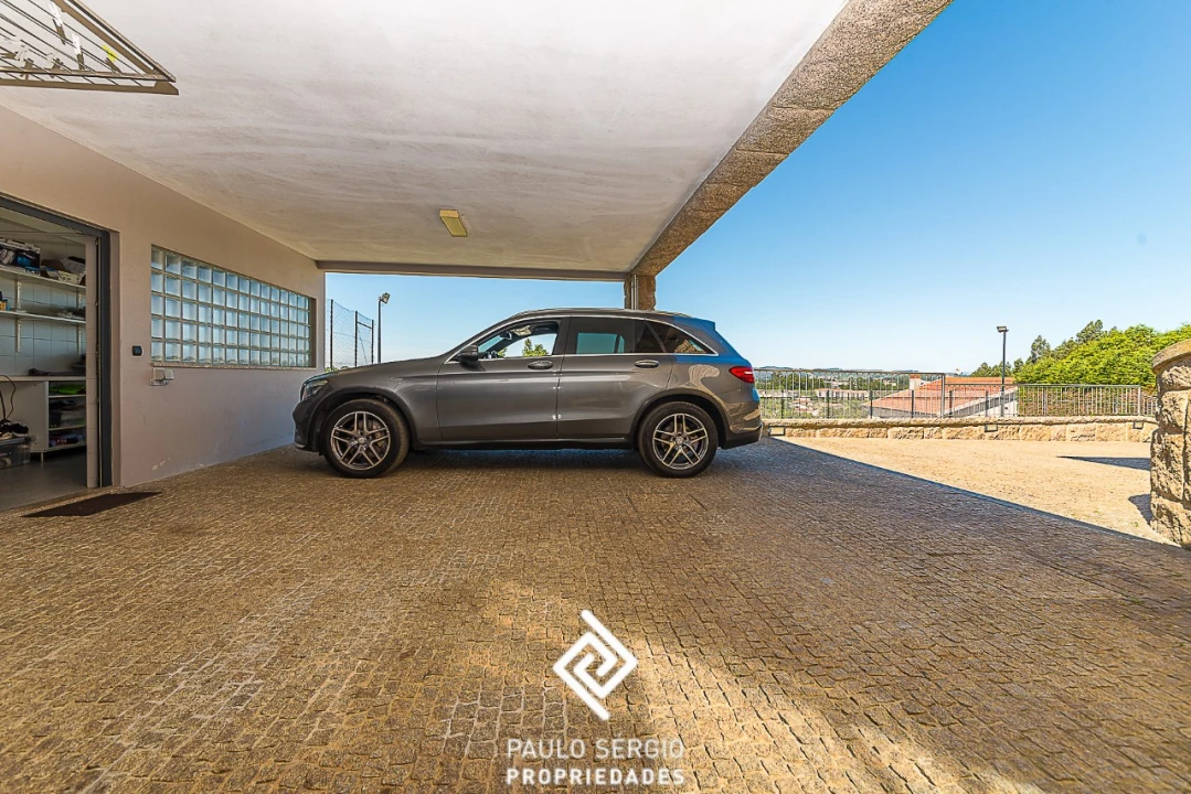 Moradia T3 para Venda em Vilar de Andorinho Foto 30