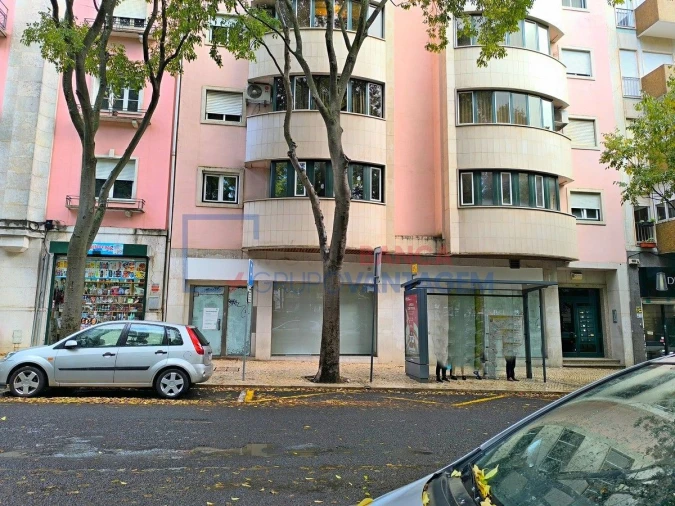 Loja para Venda em Arroios Foto 28