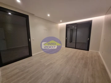 Moradia T4 para Venda em Anta e Guetim