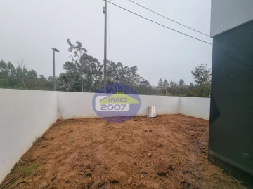 Moradia T4 para Venda em Anta e Guetim