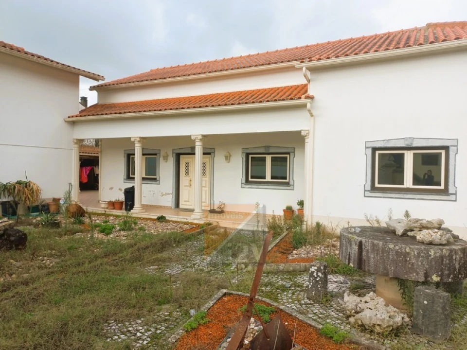 Moradia T4 para Venda em Gondemaria e Olival Foto 6