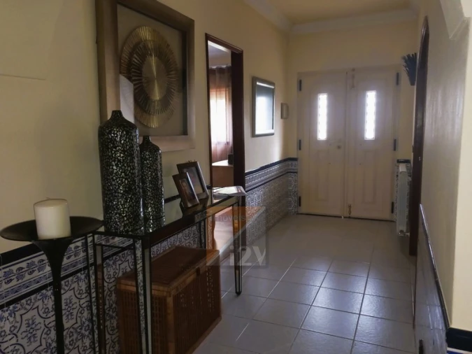 Moradia T4 para Venda em Gondemaria e Olival Foto 12