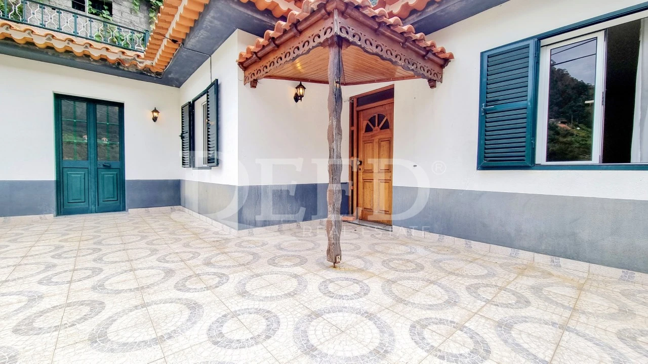 Moradia T3 para Venda em Curral das Freiras Foto 3