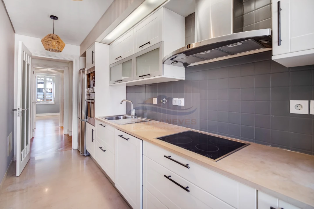 Apartamento T2 para Venda em Avenidas Novas Foto 4