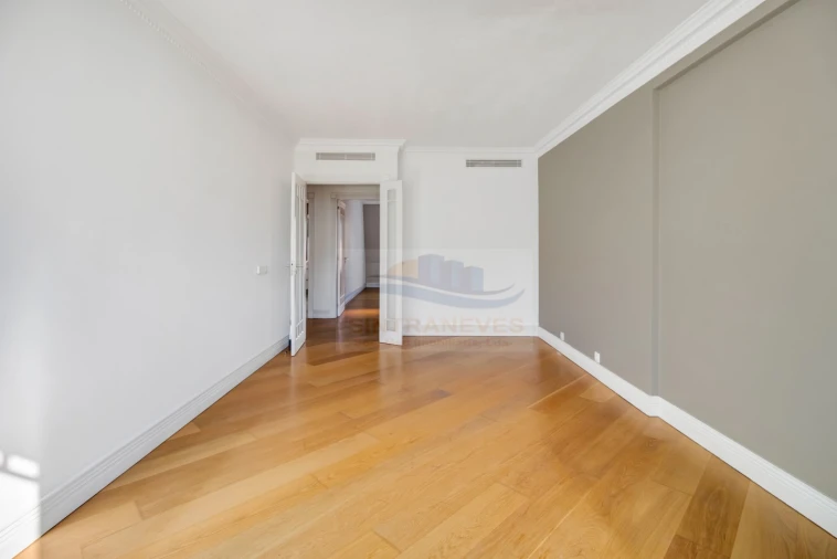 Apartamento T2 para Venda em Avenidas Novas Foto 12