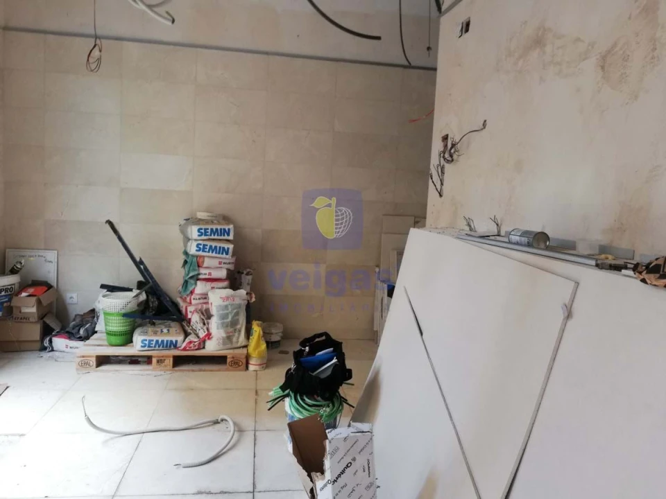 Negócio para Venda em Santo António Foto 11