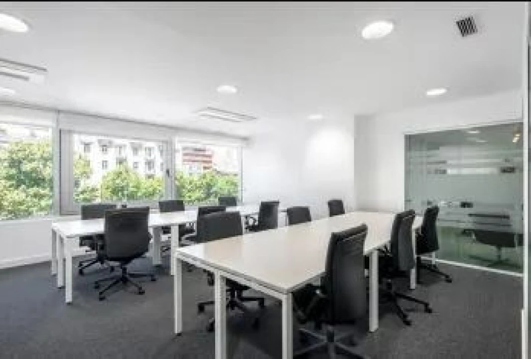 Escritório para Arrendamento em Avenidas Novas Foto 6