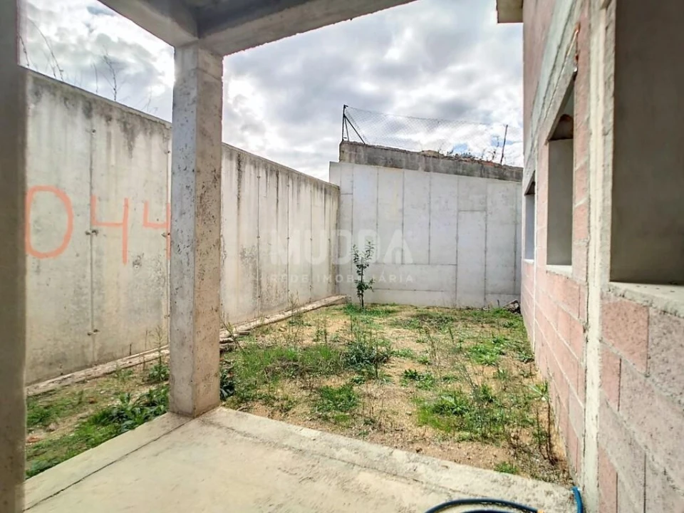 Moradia T3 para Venda em Faiões Foto 11