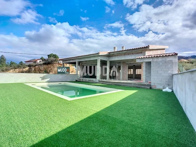 Moradia T3 para Venda em Faiões Foto 1