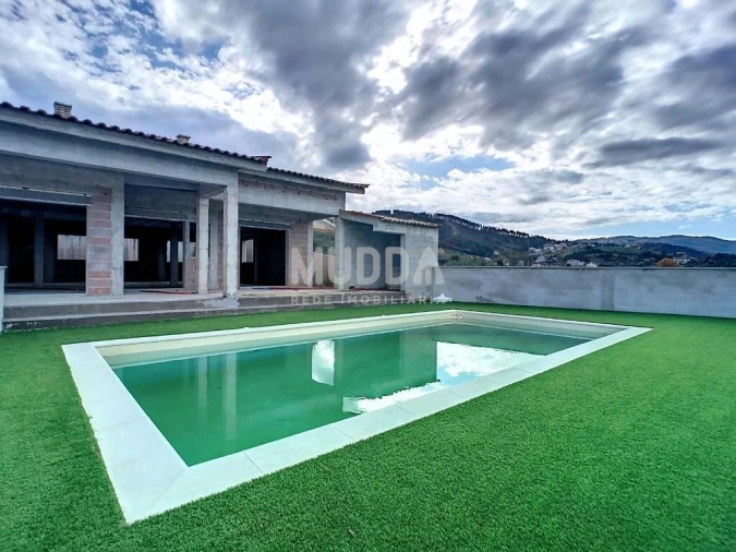 Moradia T3 para Venda em Faiões Foto 17