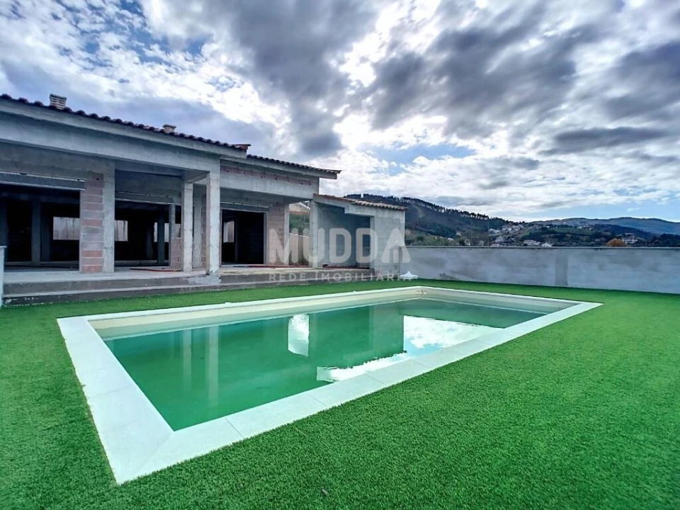 Moradia T3 para Venda em Faiões Foto 2