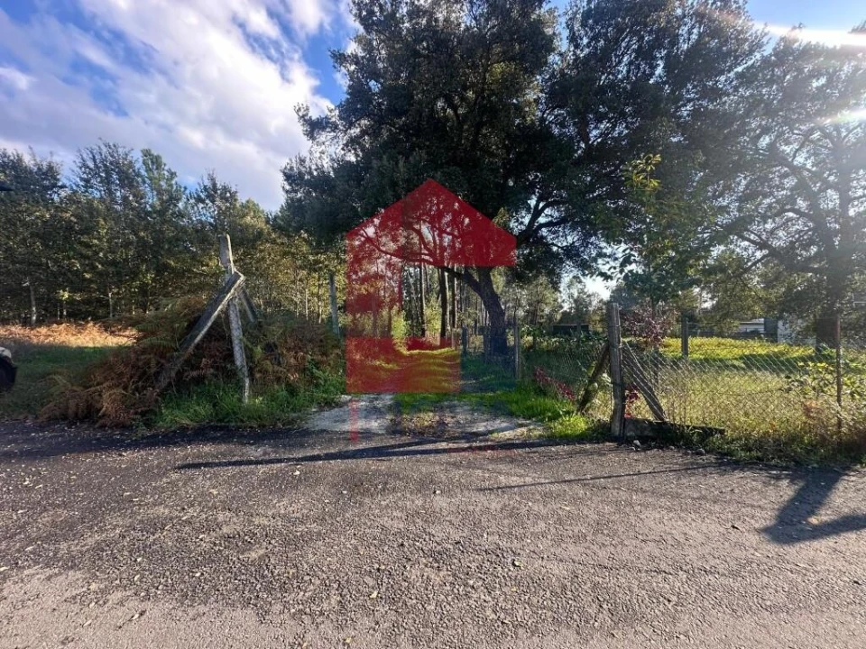 Terreno para Venda em Loureira Foto 30