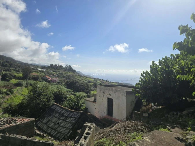 Terreno para Venda em Canhas Foto 2
