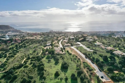 Terreno para Venda em Lagos (São Sebastião e Santa Maria)
