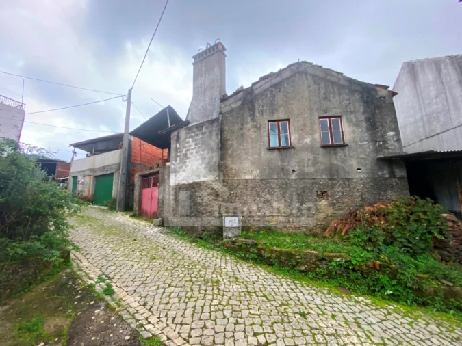 Moradia T3 para Venda em Aguda