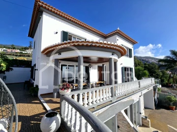 Moradia T9 para Venda em Monte
