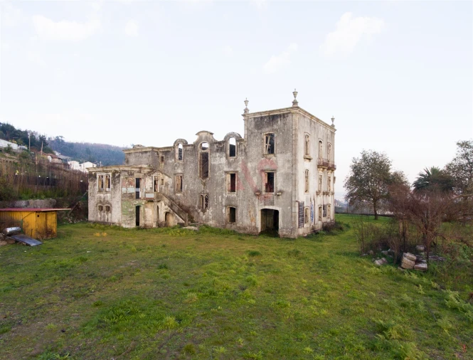 Moradia T0 para Venda em Louredo Foto 5