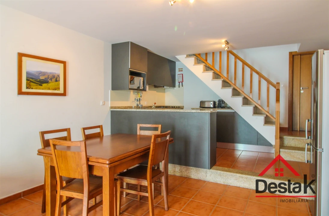 Moradia T2 para Venda em Carvalhais e Candal Foto 3