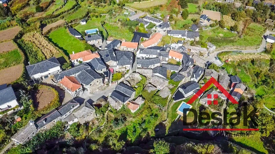 Moradia T2 para Venda em Carvalhais e Candal Foto 10