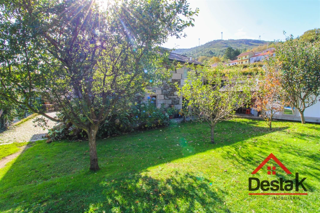 Moradia T2 para Venda em Carvalhais e Candal Foto 17