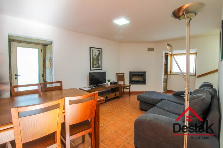 Moradia T2 para Venda em Carvalhais e Candal Foto 3