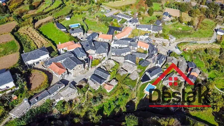 Moradia T2 para Venda em Carvalhais e Candal Foto 24