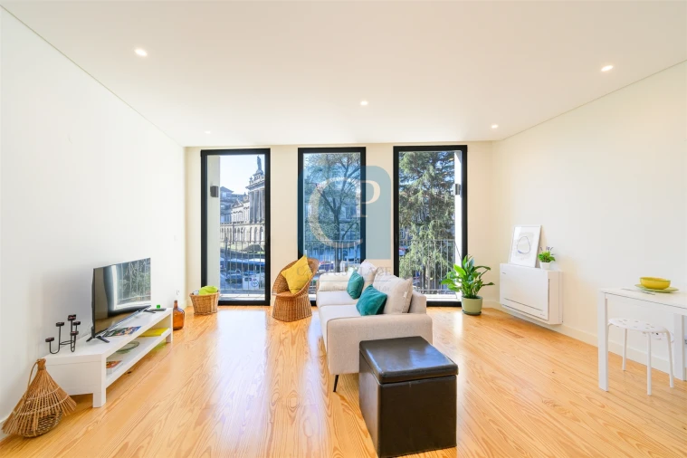 Apartamento T1 para Arrendamento em Cedofeita, Santo Ildefonso, Sé, Miragaia, São Nicolau e Vitória Foto 2