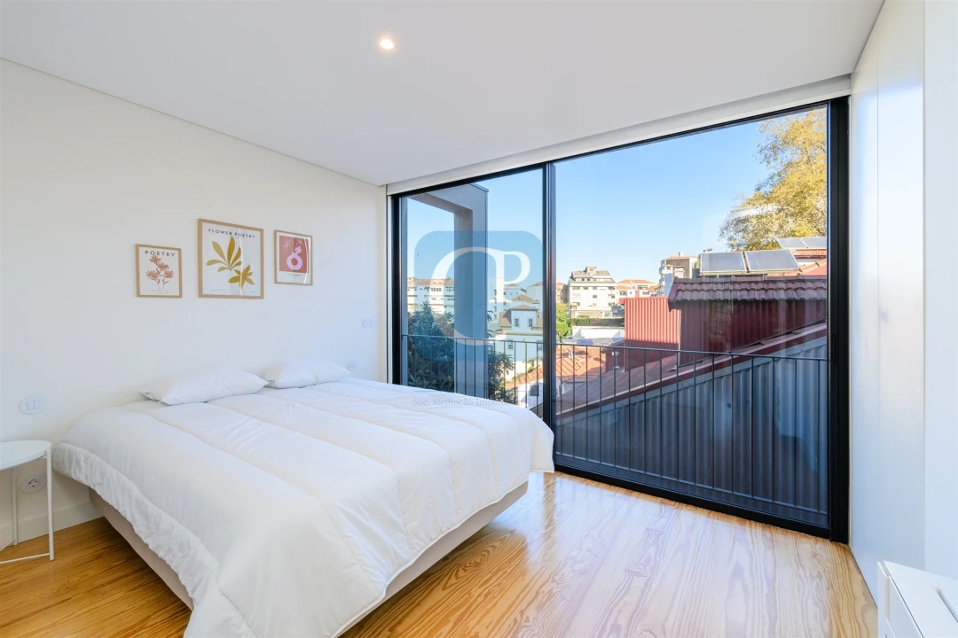 Apartamento T1 para Arrendamento em Cedofeita, Santo Ildefonso, Sé, Miragaia, São Nicolau e Vitória Foto 10