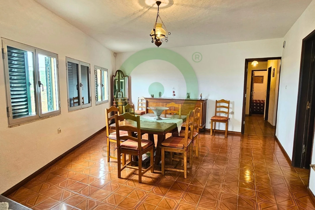 Moradia T4 para Venda em Jou Foto 10