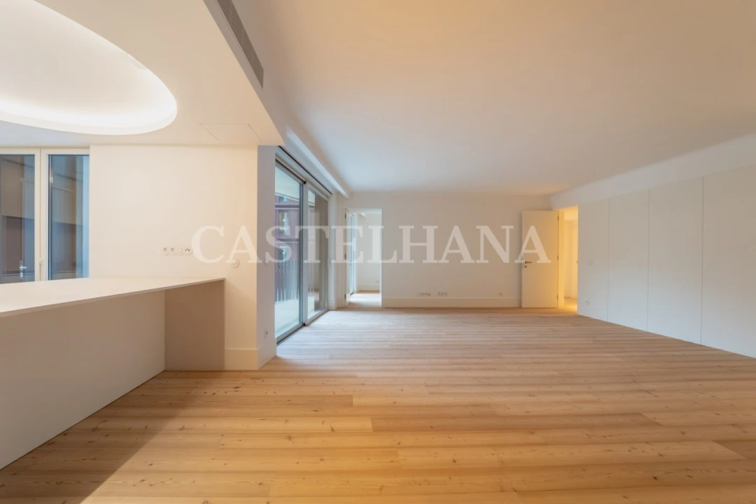 Apartamento T4 para Venda em Cedofeita, Santo Ildefonso, Sé, Miragaia, São Nicolau e Vitória Foto 12