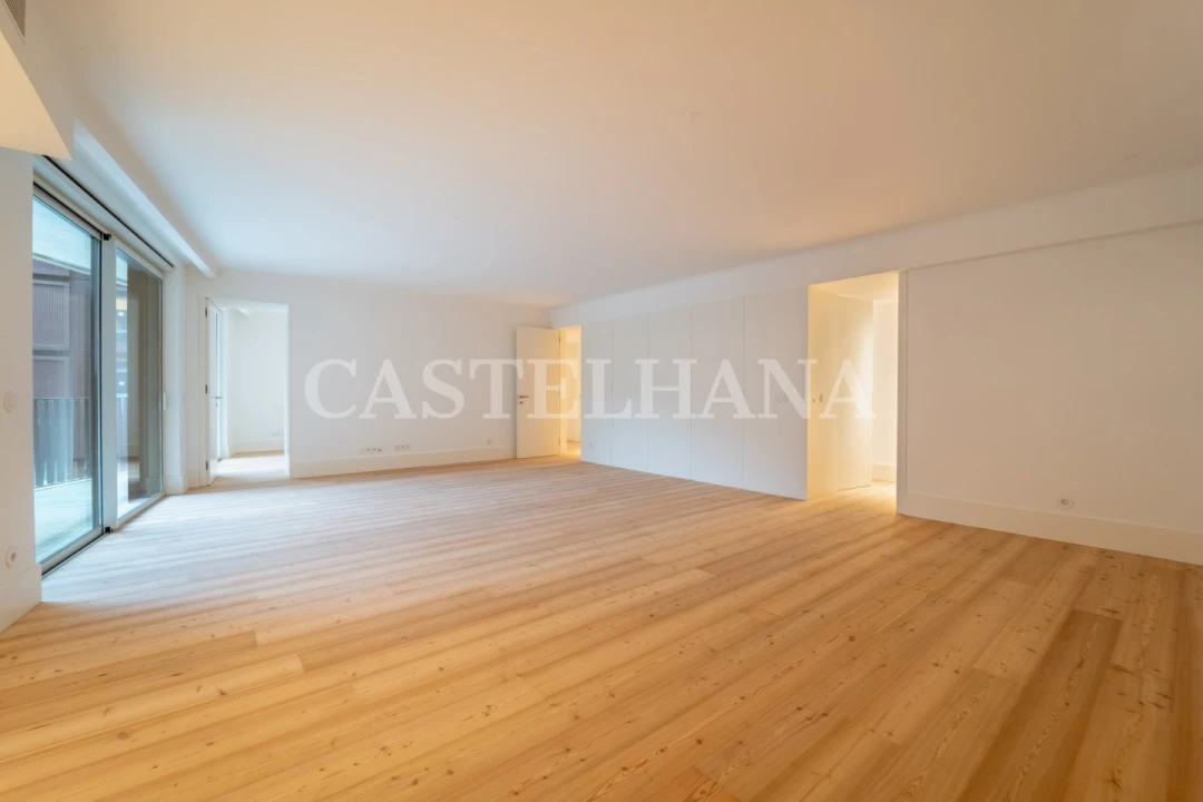 Apartamento T4 para Venda em Cedofeita, Santo Ildefonso, Sé, Miragaia, São Nicolau e Vitória Foto 11
