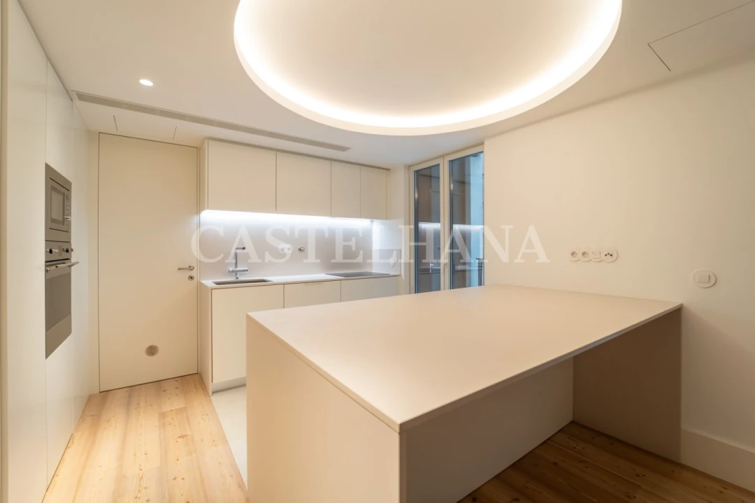 Apartamento T4 para Venda em Cedofeita, Santo Ildefonso, Sé, Miragaia, São Nicolau e Vitória Foto 16