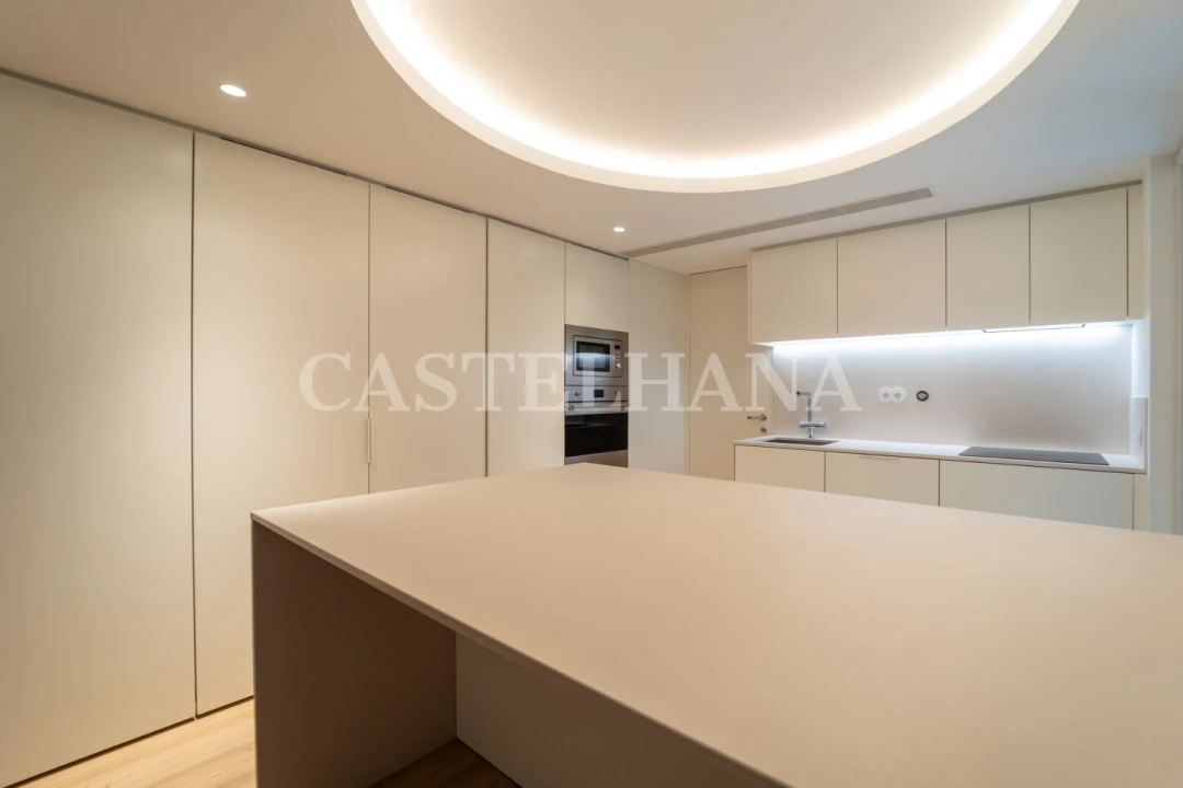 Apartamento T4 para Venda em Cedofeita, Santo Ildefonso, Sé, Miragaia, São Nicolau e Vitória Foto 17