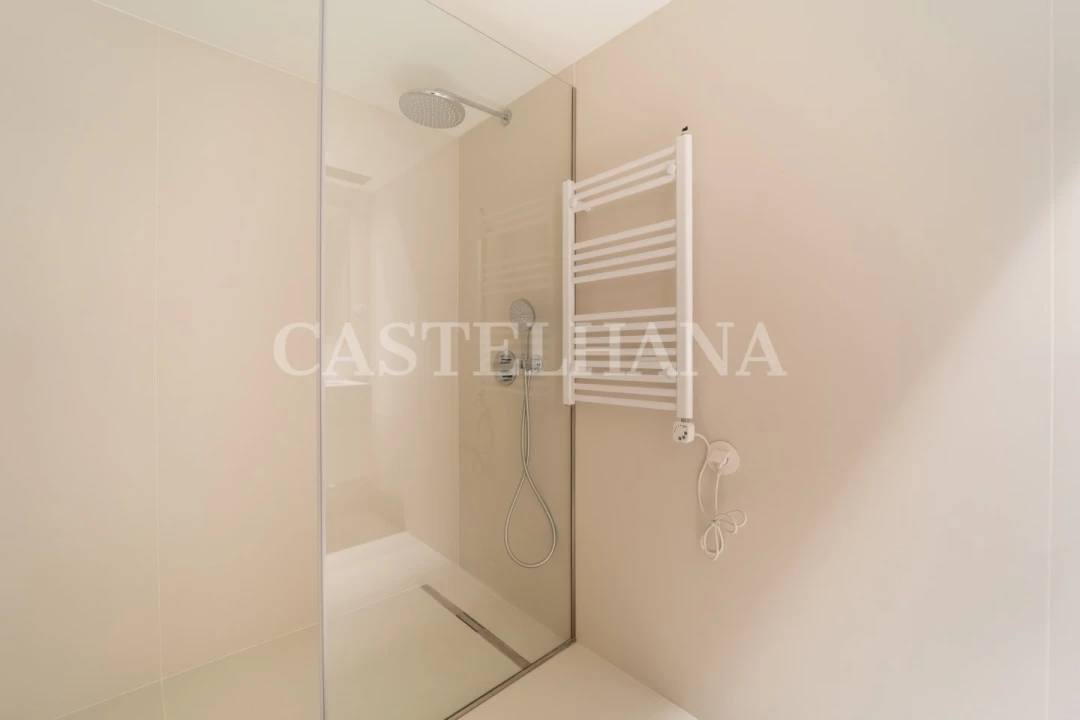 Apartamento T4 para Venda em Cedofeita, Santo Ildefonso, Sé, Miragaia, São Nicolau e Vitória Foto 30