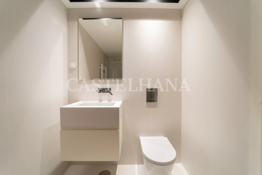 Apartamento T4 para Venda em Cedofeita, Santo Ildefonso, Sé, Miragaia, São Nicolau e Vitória Foto 33