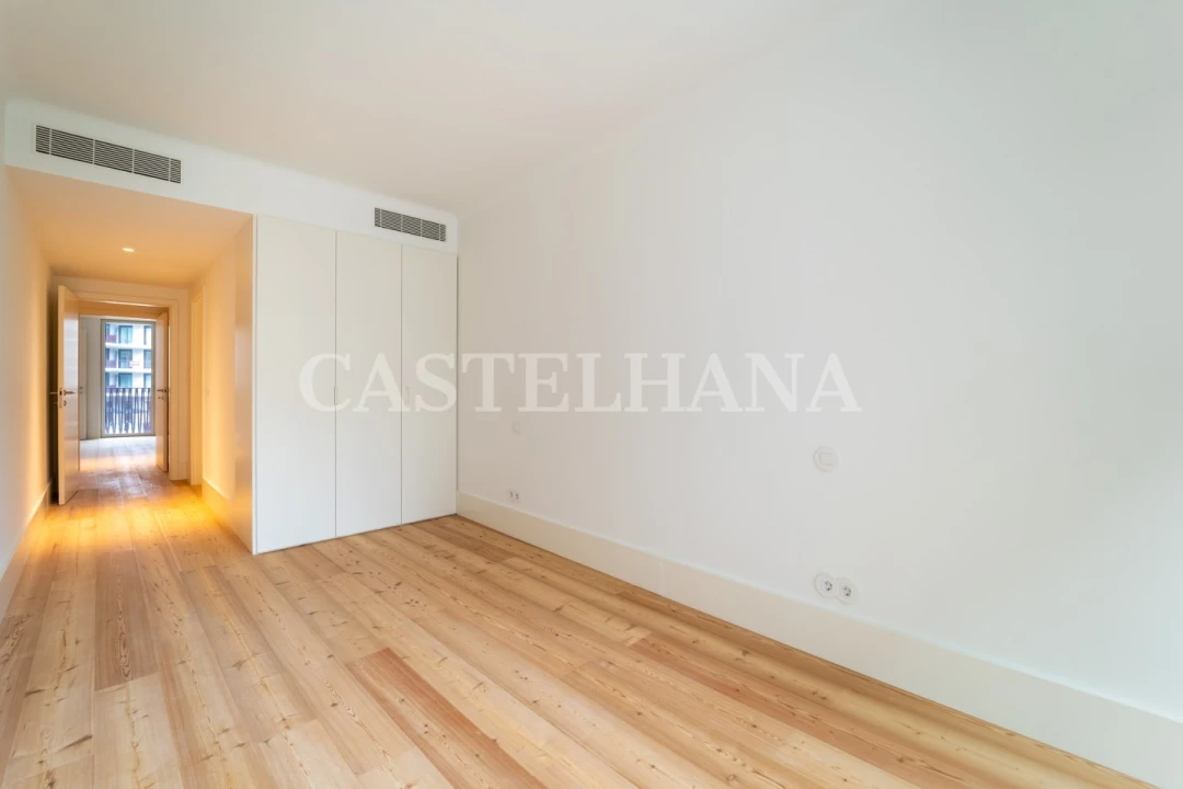 Apartamento T4 para Venda em Cedofeita, Santo Ildefonso, Sé, Miragaia, São Nicolau e Vitória Foto 43